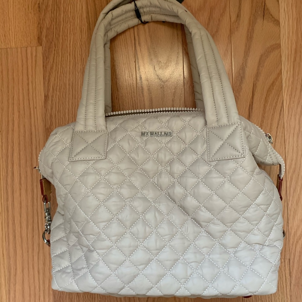 NWT Medium Sutton in Mushroom
